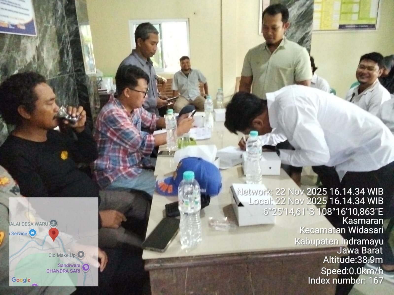 PENETAPAN KETUA DAN ANGGOTA KPPS DALAM RANGKA PANPILWU DESA KASMARAN